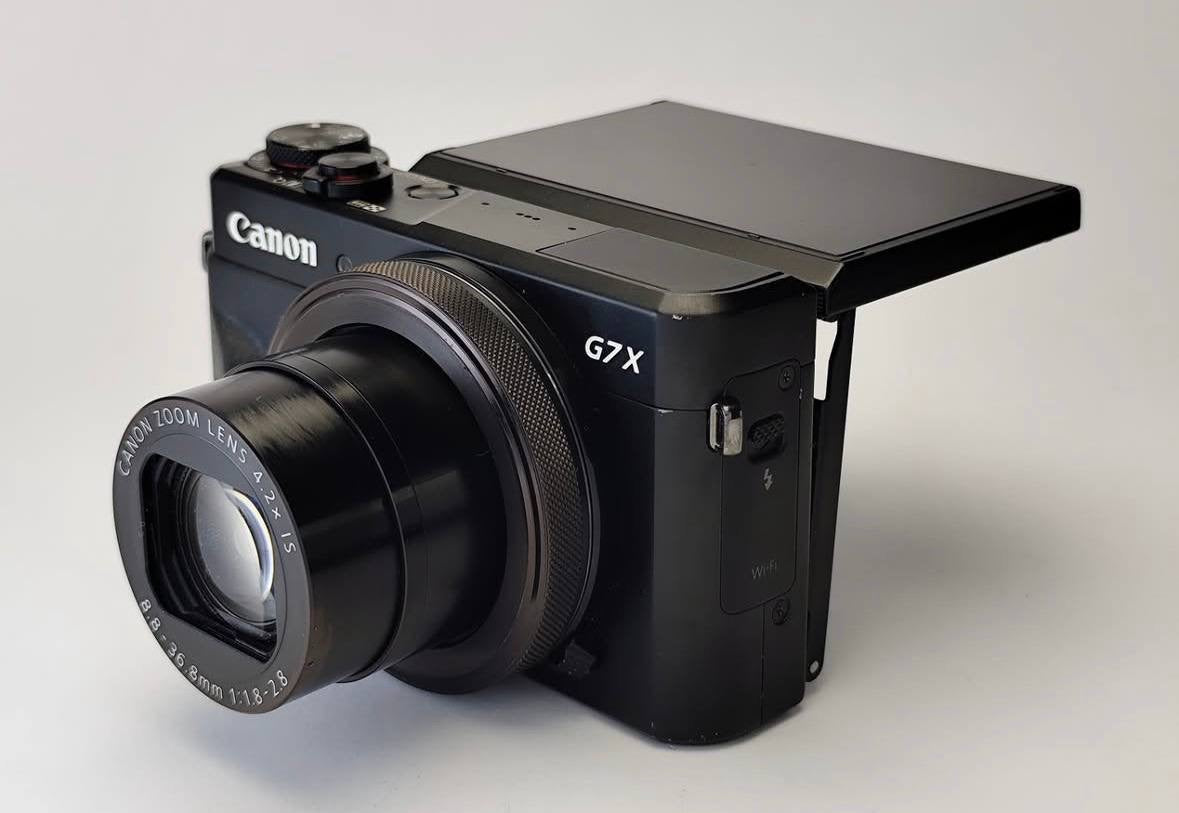 Canon G7X Mark II
