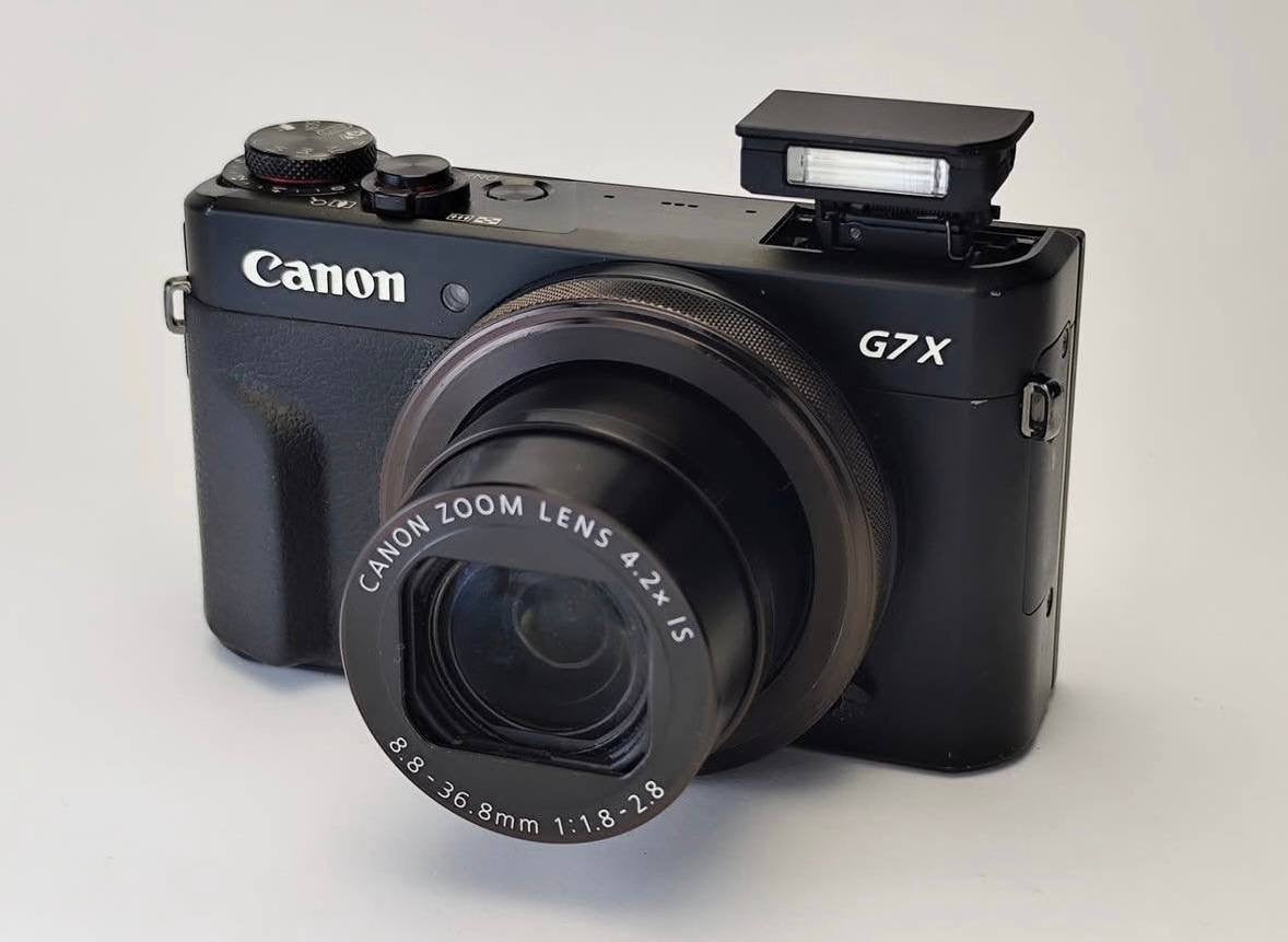 Canon G7X Mark II